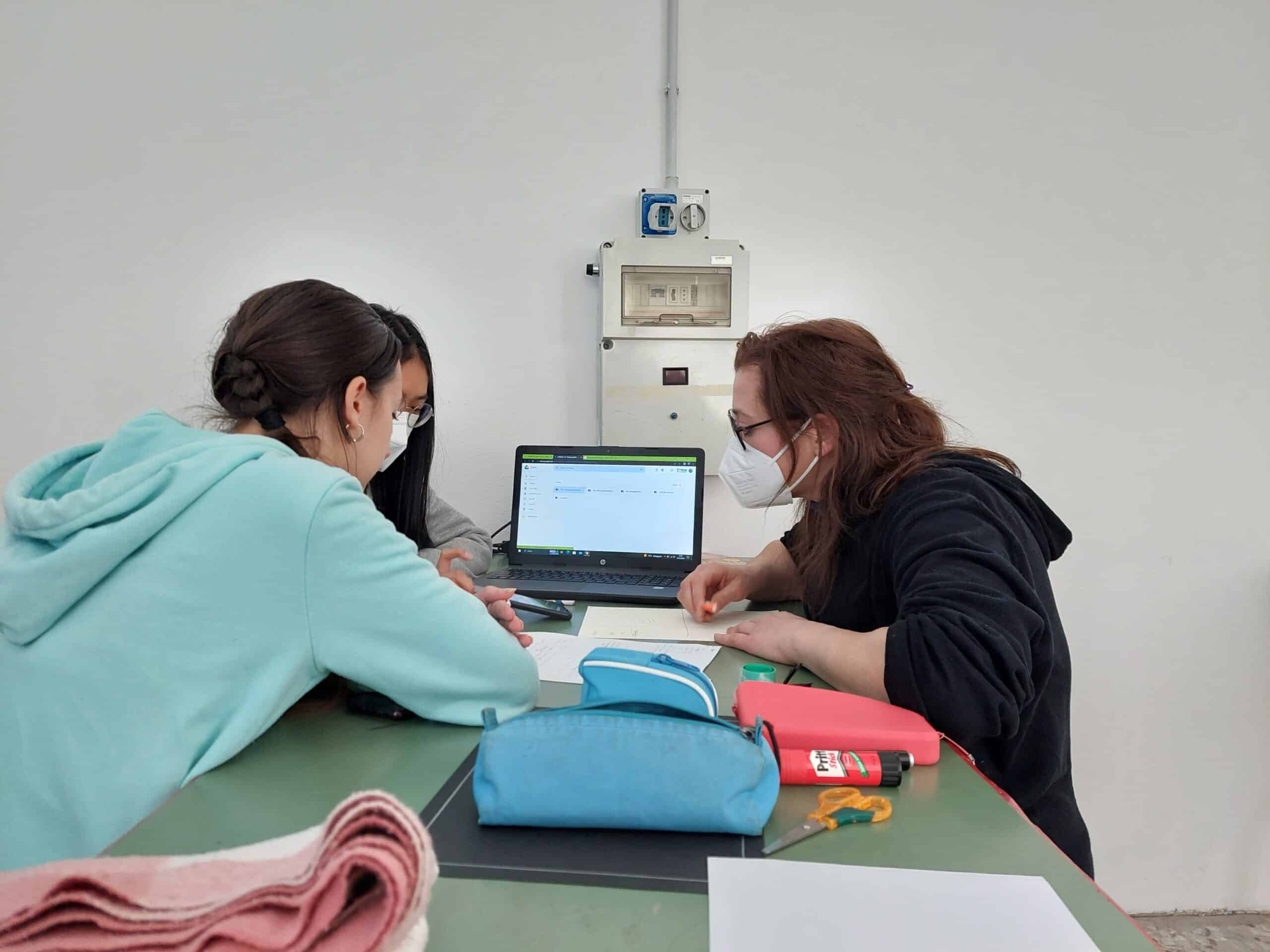 6fee52feaac51b487ab1abbb6a4dae40